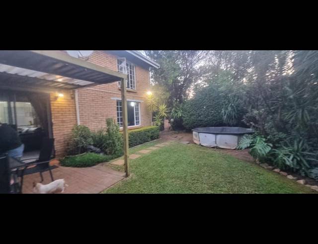 4 BEDROOM TOWNHOUSE FOR SALE IN CELTISDAL